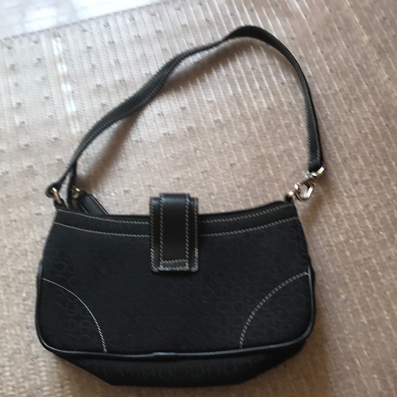 Hand bag. - Picture 3 of 3